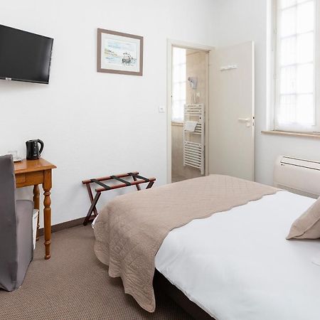 Hotel Jean De Bruges Saint-Riquier ภายนอก รูปภาพ