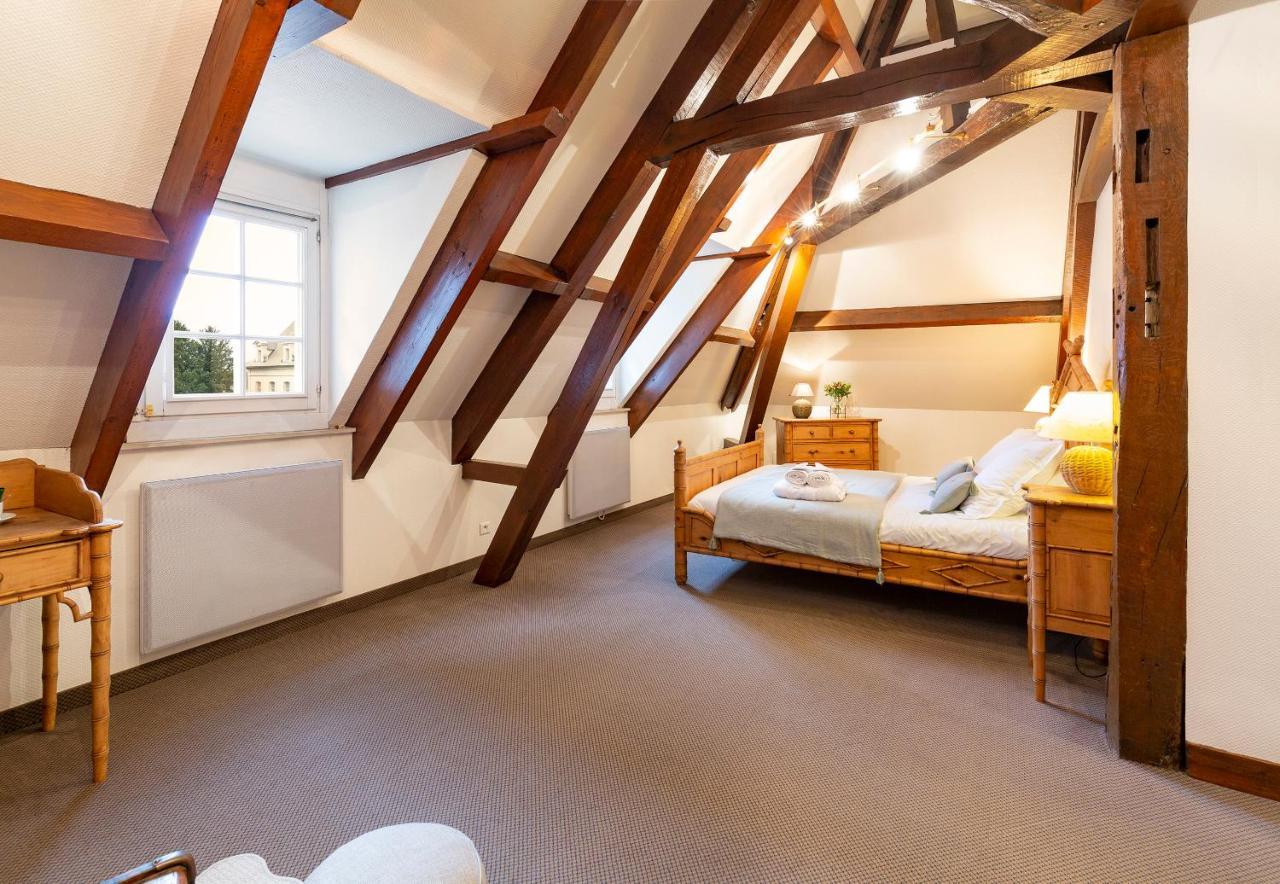 Hotel Jean De Bruges Saint-Riquier ภายนอก รูปภาพ